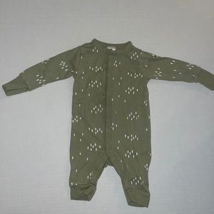 Modern Moments - green forest sleeper